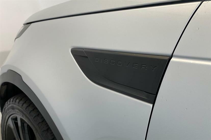 Land Rover Discovery Suv White #26