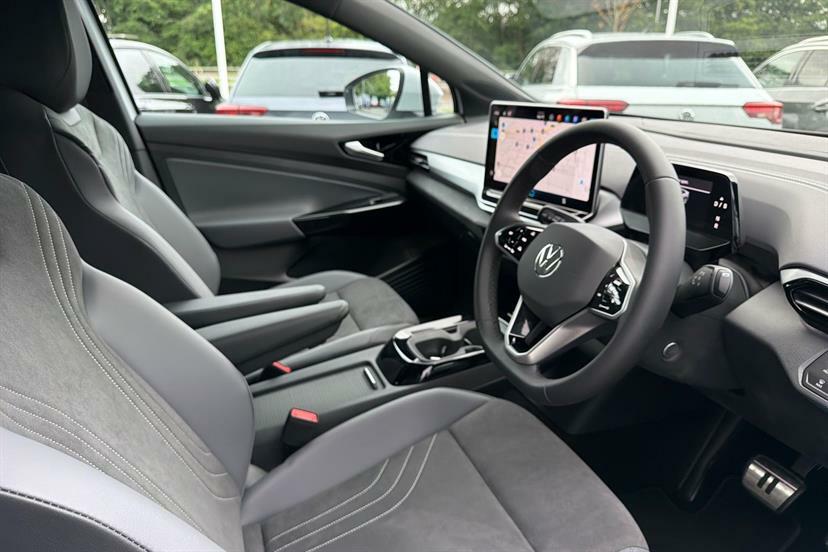 Volkswagen ID.5 Match Pro Black #28