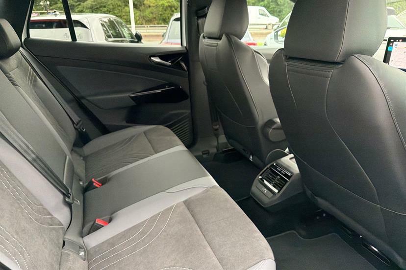 Volkswagen ID.5 Match Pro Black #26