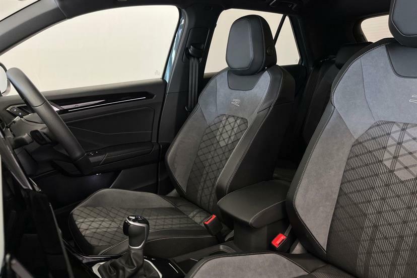 Volkswagen T-Roc Style Black #28