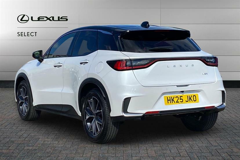 Lexus LBX 1.5 Premium Plus E-cvt White #3