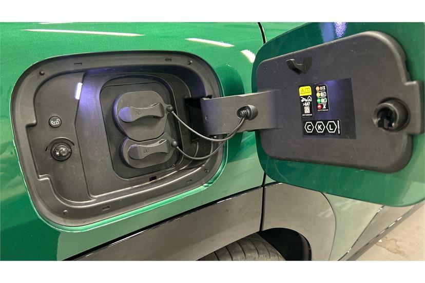 Mini Aceman 135Kw E Exclusive Level 2 43Kwh Red #31