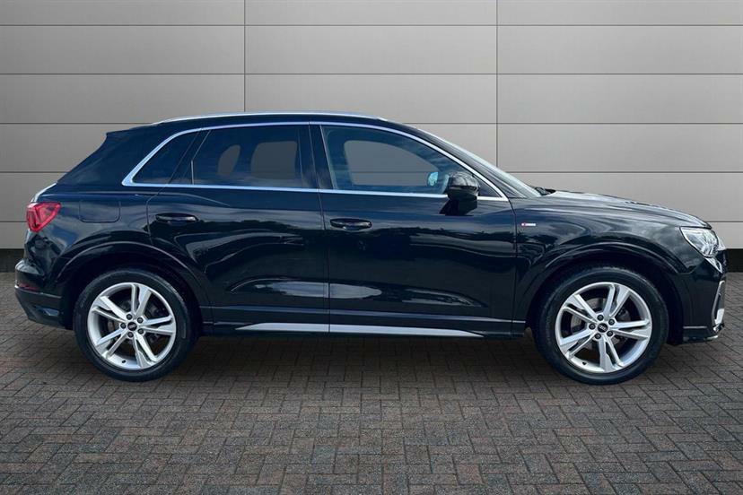 Audi Q3 35 Tfsi S Line S Tronic Leather Black #4