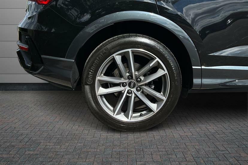 Audi Q3 35 Tdi Black Edition S Tronic Cs Pack Black #4