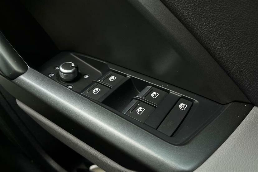 Audi Q3 35 Tfsi Sport Tech Pack Grey #25