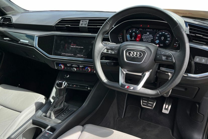 Audi Q3 2.0 Tdi 35 Black Edition Sportback S Tr Black #6