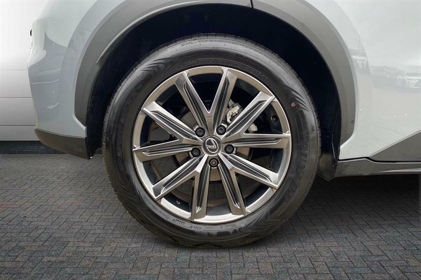 Lexus LBX 1.5 Takumi E-cvt Grey #5