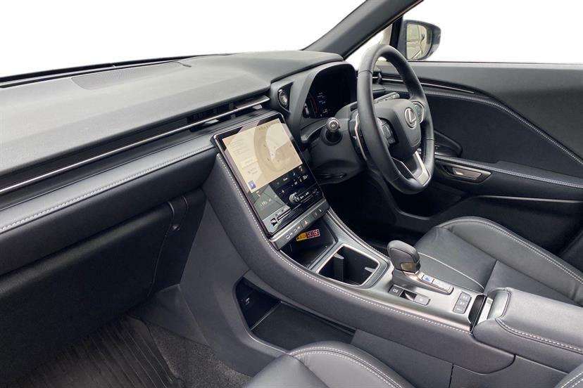 Lexus LBX 1.5 Takumi E-cvt Grey #2