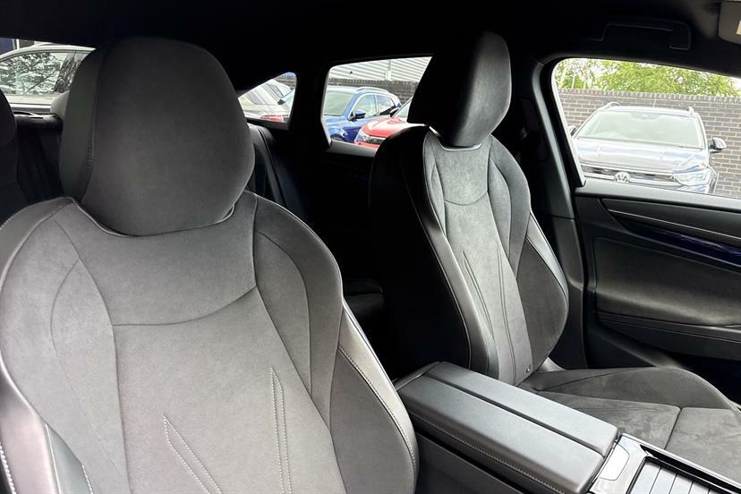 Volkswagen ID.7 Match Pro Plus Black #26