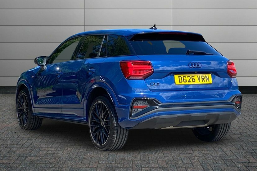 Audi Q2 1.5 Tfsi Cod 35 Black Edition Suv S Tro DG26VRN Blue #3