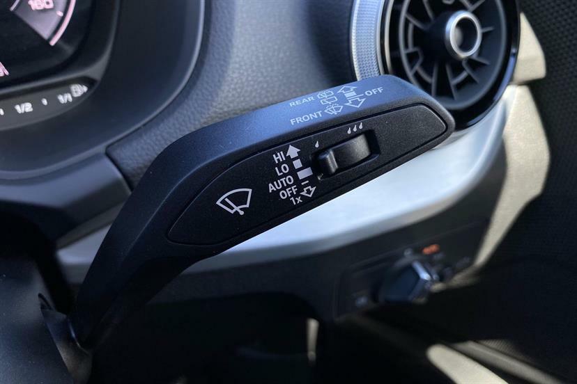 Audi Q2 35 Tfsi S Line White #37