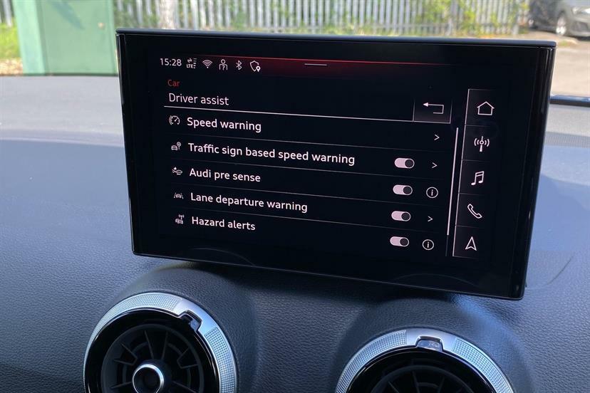 Audi Q2 35 Tfsi S Line White #20