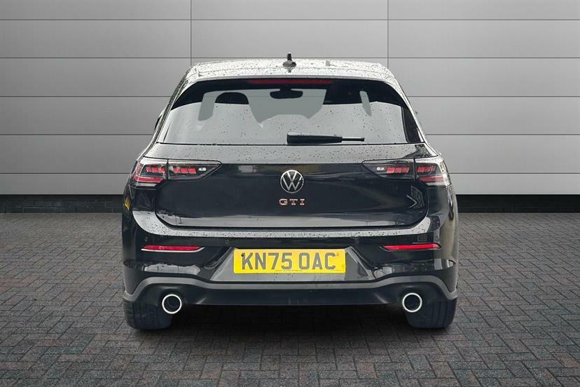 Volkswagen Golf Match White #11