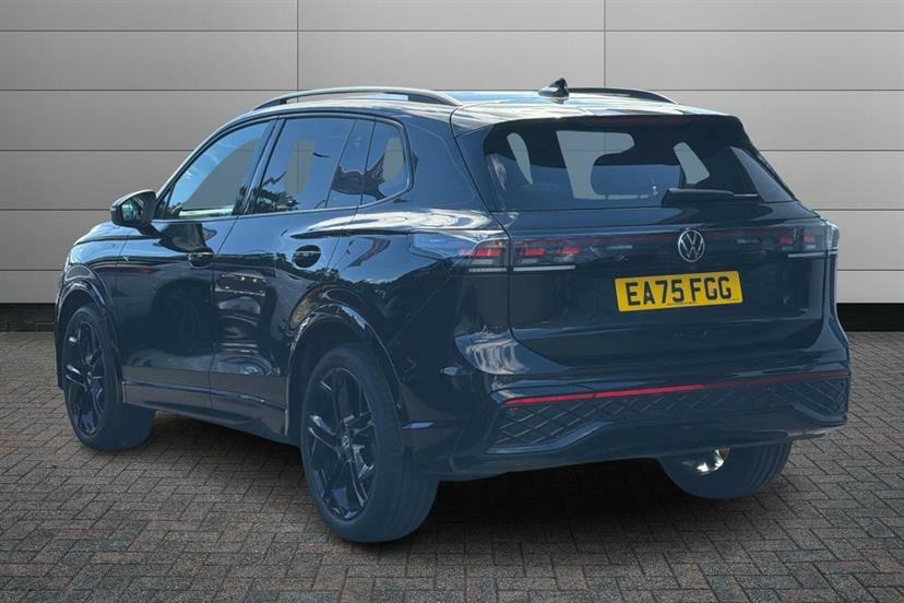 Volkswagen Tiguan 1.5 Etsi 150 R-line Dsg Black #3