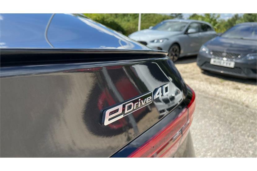 BMW i5 Saloon Grey #24