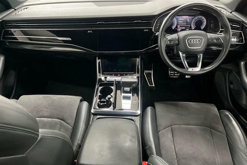 Audi Q8 2018 68 3.0 Black #9
