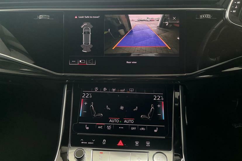 Audi Q8 2018 68 3.0 Black #14