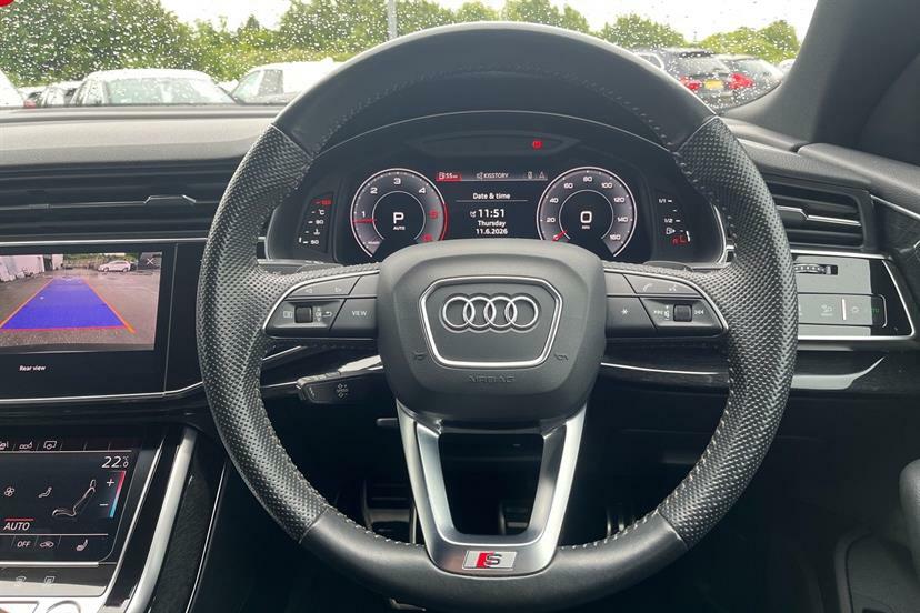 Audi Q8 2018 68 3.0 Black #15
