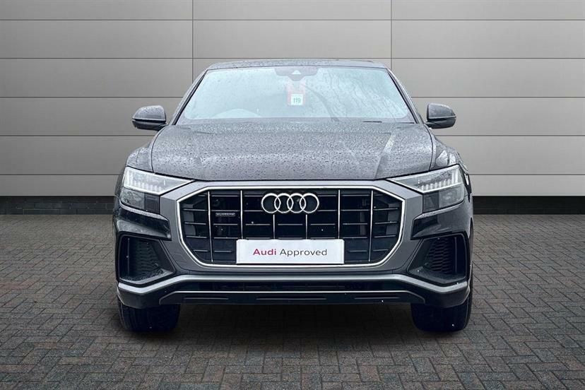 Audi Q8 2018 68 3.0 Black #10