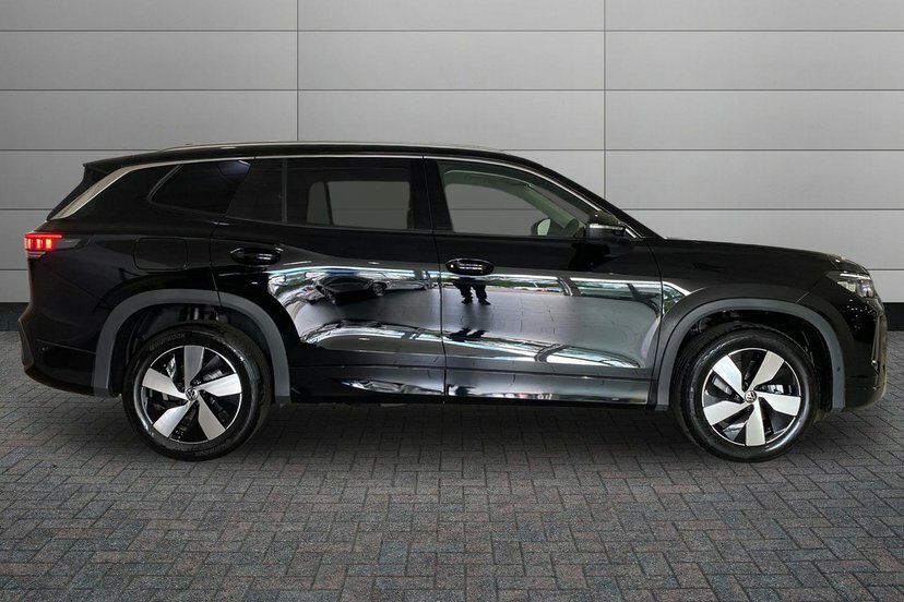 Volkswagen Tayron 1.5 Etsi Mhev Match Suv Hybrid Dsg 150 Black #4