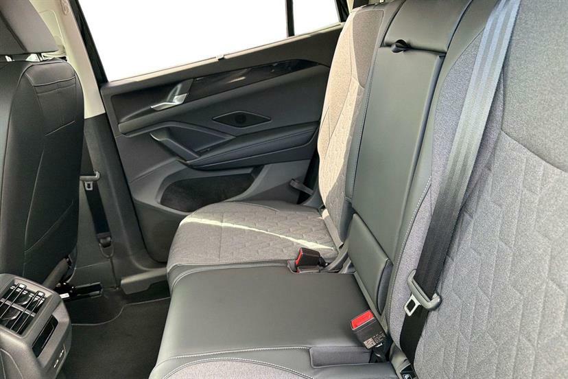 Volkswagen Tayron 1.5 Etsi Match Dsg7 7 Seat Area View Black #6