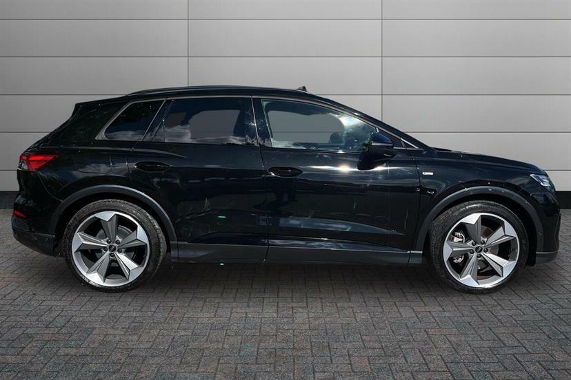 Audi Q4 E Tron 210Kw 45 82Kwh Black Edition Tech Pro Black #4