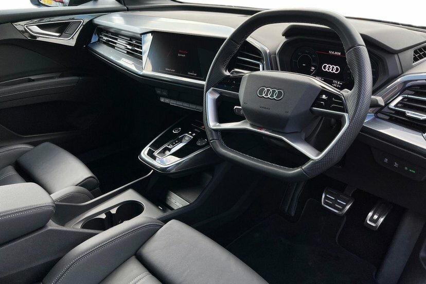 Audi Q4 E Tron 45 Black Edition Suv 82Kwh 286 Black #6
