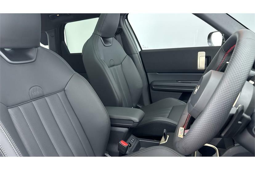 Mini Countryman 1.5 Cooper Classic Black #11