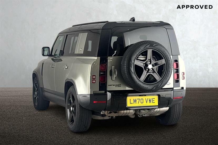 Land Rover Defender 110 2.0 D240 Se 110 Green #2
