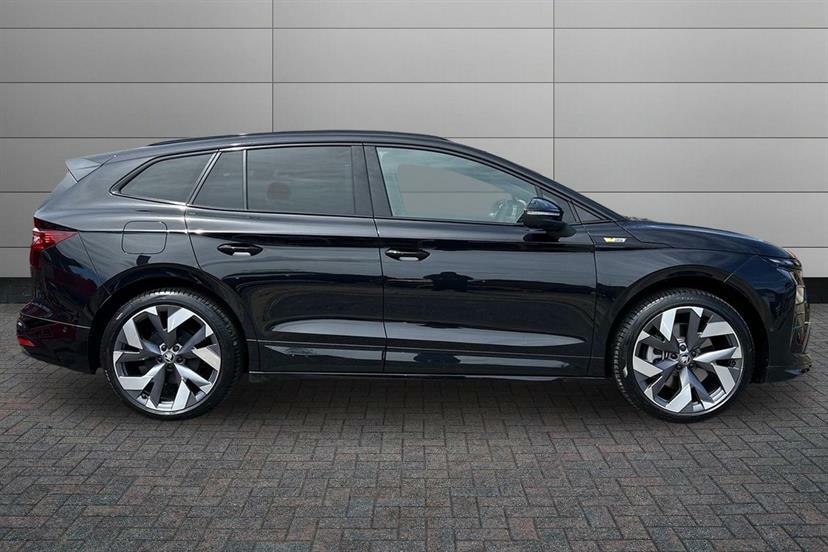 Skoda ENYAQ 250Kw Vrs 84Kwh 4X4 Black #4