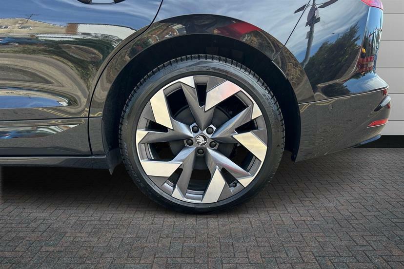 Skoda ENYAQ 250Kw Vrs 84Kwh 4X4 Black #5