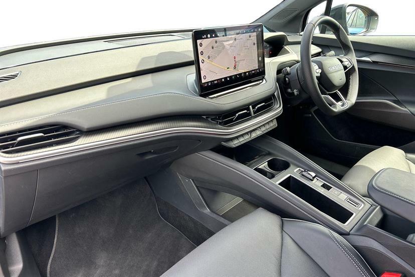 Skoda ENYAQ 250Kw Vrs 84Kwh 4X4 Black #2
