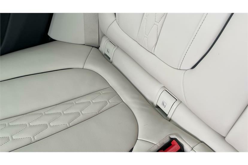 BMW X5 Xdrive45e M Sport Tech Pack White #37