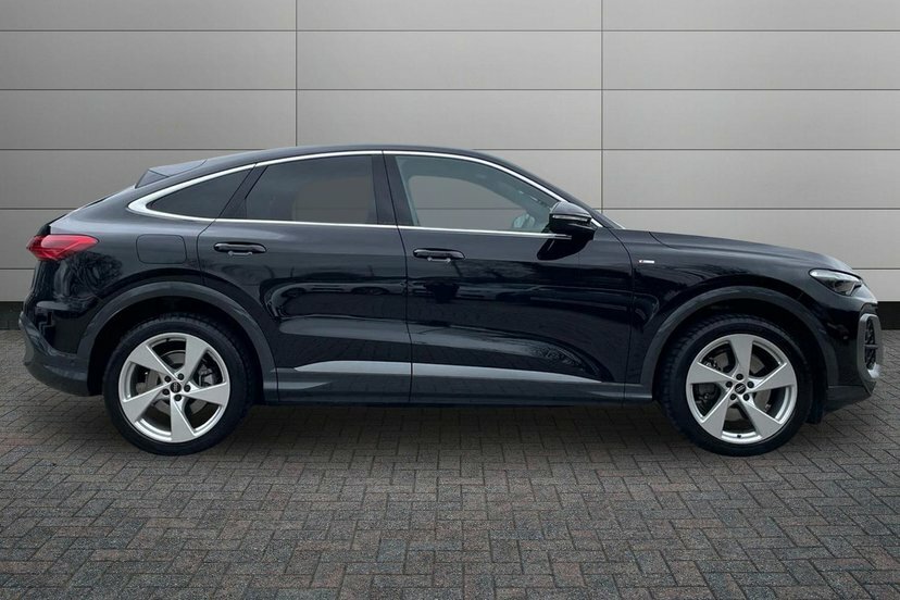 Audi Q5 2.0 Tfsi S Line Sportback S Tronic Quat EJ75ZGR Black #4