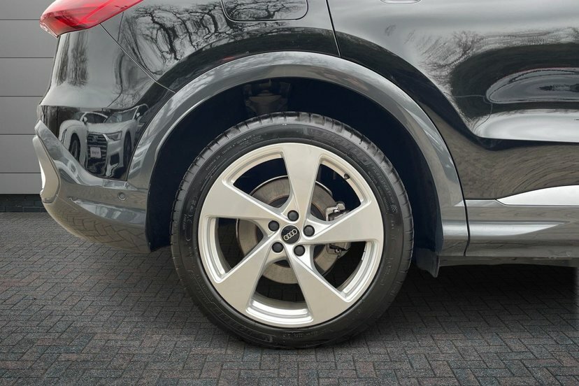 Audi Q5 2.0 Tfsi S Line Sportback S Tronic Quat EJ75ZGR Black #5