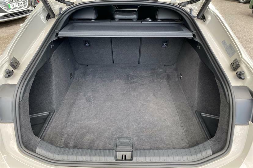 Audi A6 270Kw Performance 100Kwh Launch Edition Blue #11