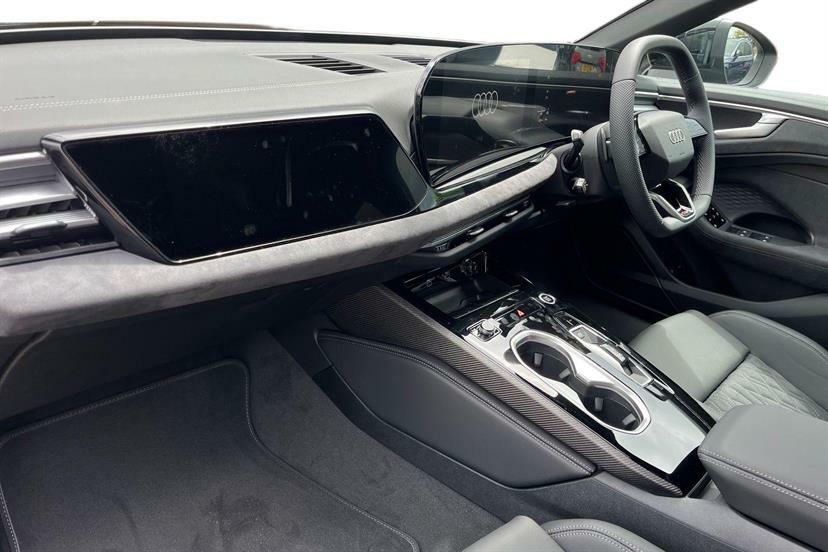 Audi A6 2.0 E-hybrid Quattro 299 Edition 1 S Tronic Black #2