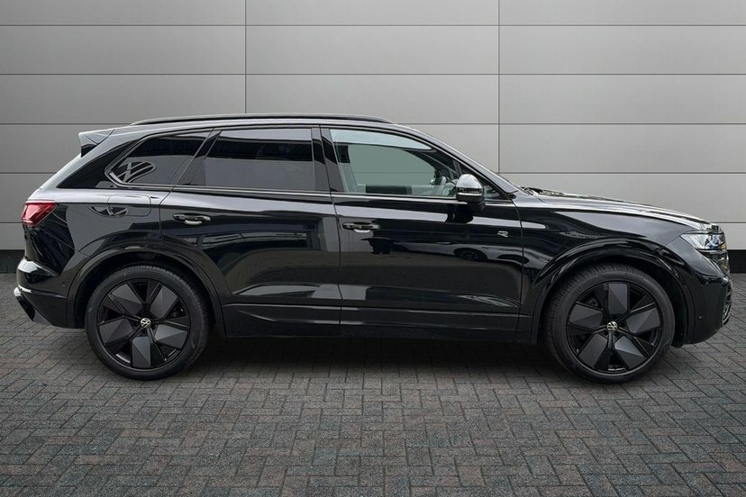 Volkswagen Touareg 3.0 Tdi V6 Black Edition Suv Tiptronic Black #4