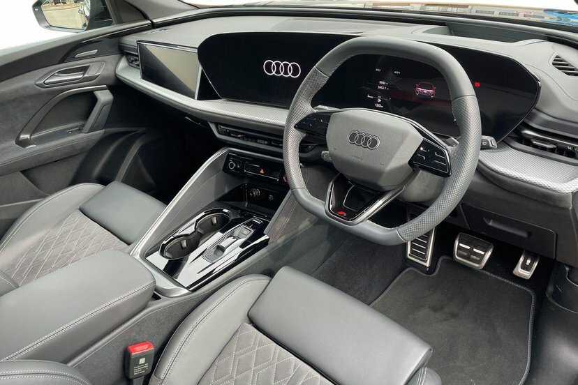 Audi Q5 2.0 Tdi Edition 1 Suv S Tronic Quattro EF75HLX Black #6