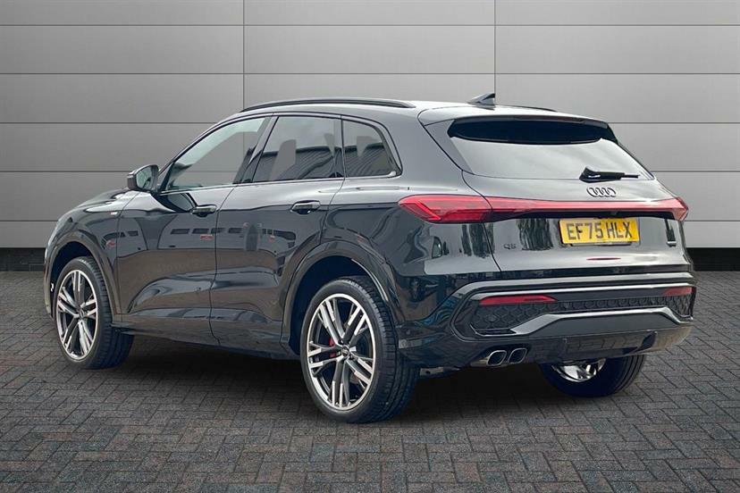 Audi Q5 2.0 Tdi Quattro Edition 1 S Tronic Black #2