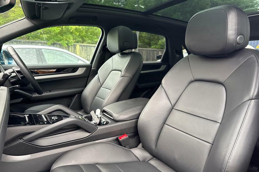 Porsche Cayenne E-hybrid Tiptronic S White #11