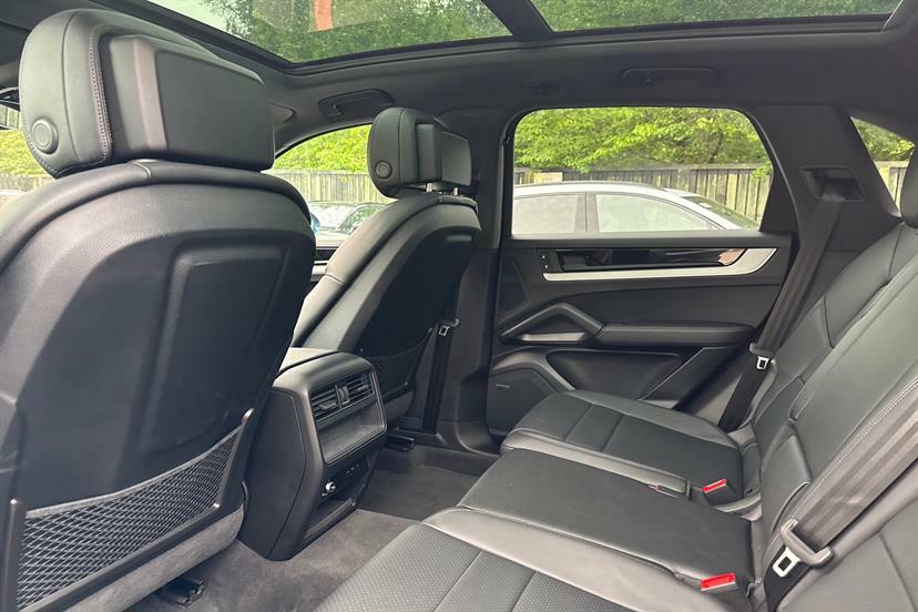 Porsche Cayenne E-hybrid Tiptronic S White #22