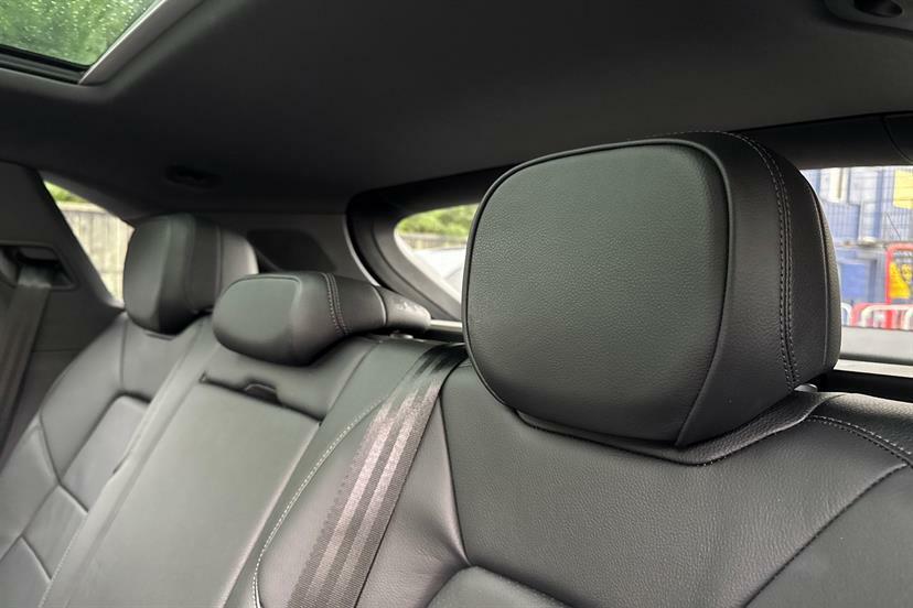 Porsche Cayenne E-hybrid Tiptronic S White #23