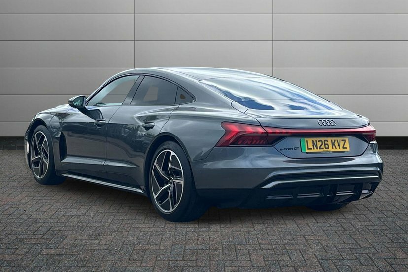 Audi E Tron GT 105Kwh Saloon Quattro 503 Ps T Grey #3