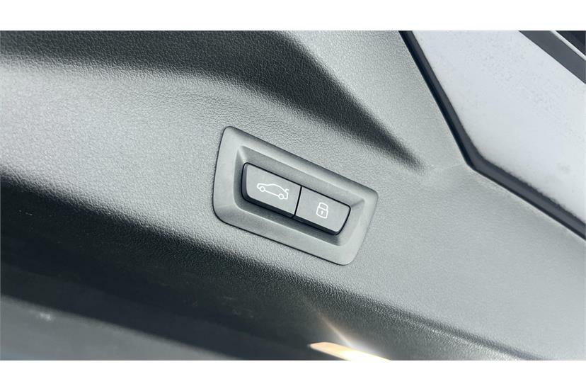 BMW X5 X5 M50i Blue #32