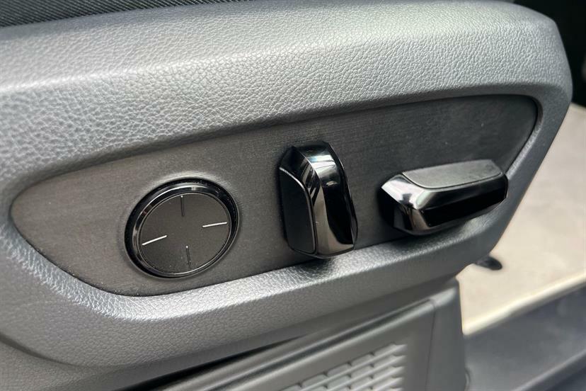 Lexus LM 2.5 350H E-cvt Awd Euro 6 Ss Black #23