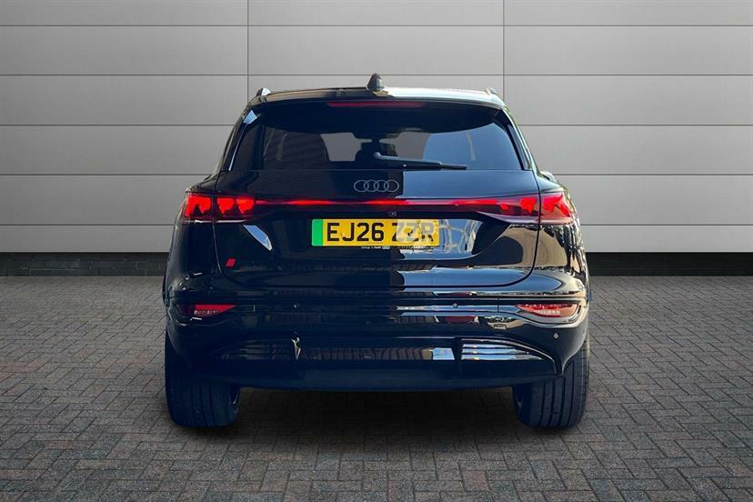 Audi SQ6 E-Tron Sq6 Suv Edition 1 E-tron 360,00 Kw Black #11