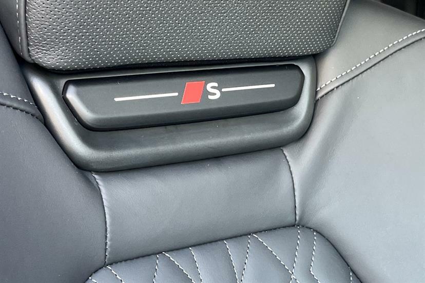 Audi SQ6 E-Tron Sq6 Suv Edition 1 E-tron 360,00 Kw Black #28