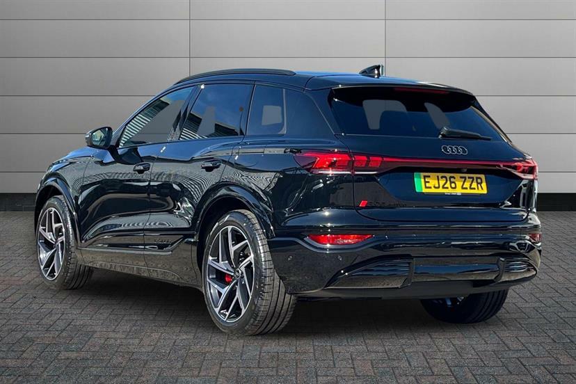Audi SQ6 E-Tron Sq6 Suv Edition 1 E-tron 360,00 Kw Black #3