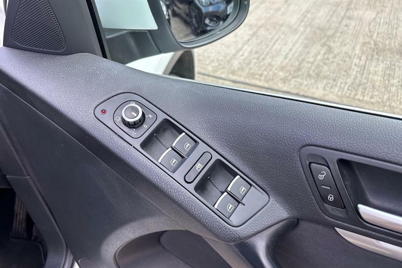 Volkswagen Tiguan Se Tdi Bluemotion Technology Black #19